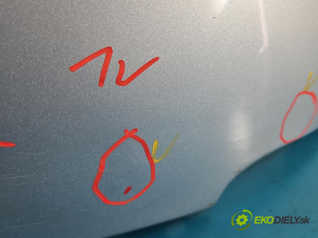 Peugeot 206 1.4 hdi 68 hp manual 50 kW 1398 cm3 3- blatnik přední pravý  (Klika dveří ostatní)