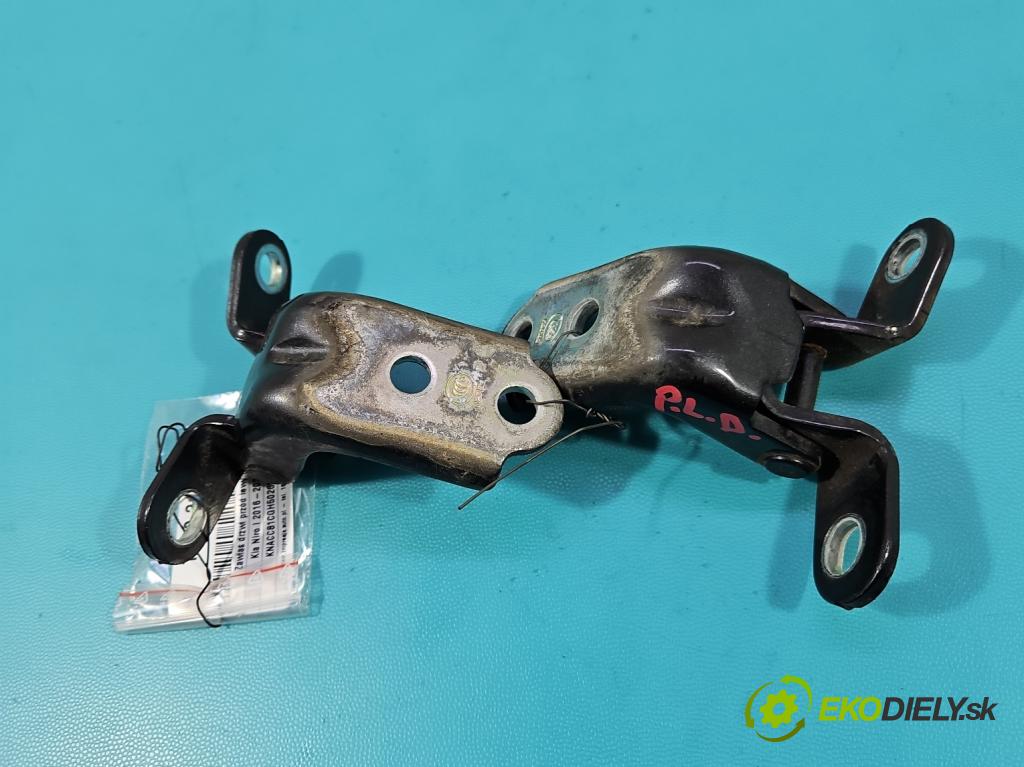 Kia Niro I 2016-2022 1.6 GDI 105 HP automatic 77 kW 1580 cm3 5- Závěs: dvere predné ľavý