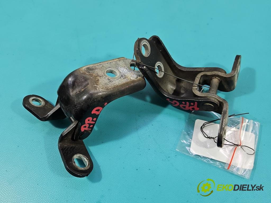 Kia Niro I 2016-2022 1.6 GDI 105 hp automatic 77 kW 1580 cm3 5- Závěs: dveře přední pravý 