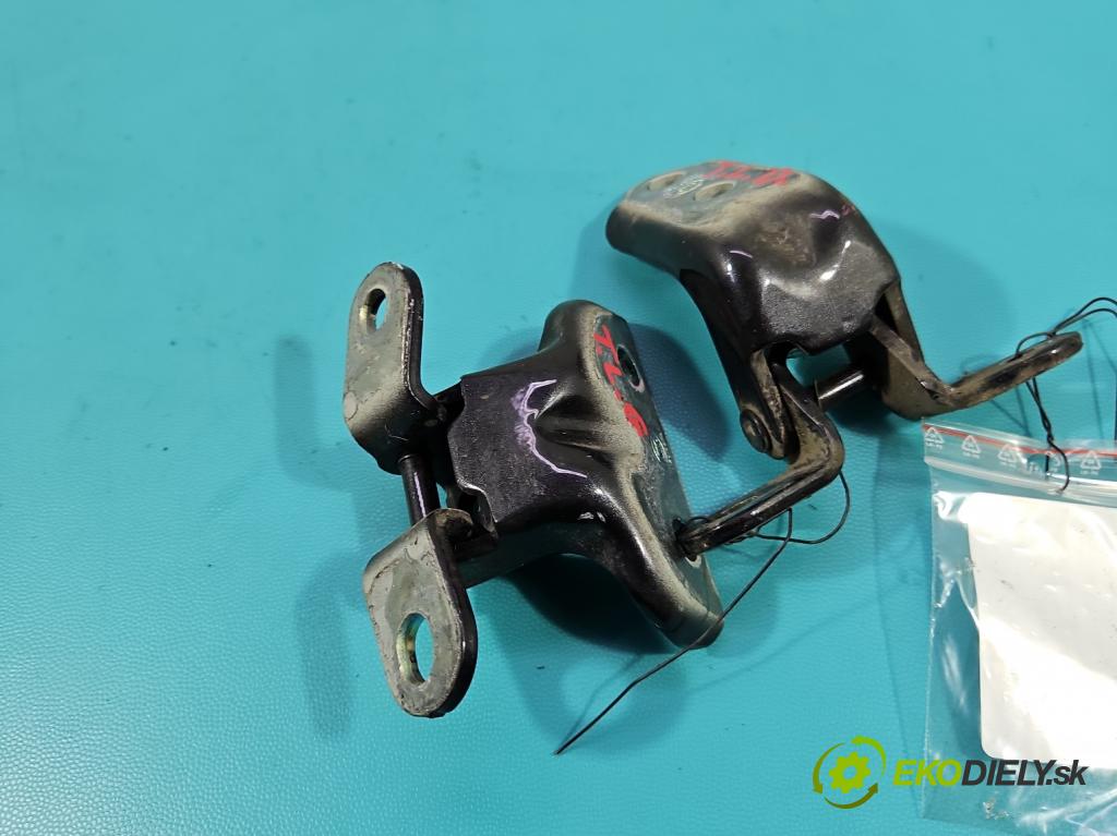 Kia Niro I 2016-2022 1.6 GDI 105 hp automatic 77 kW 1580 cm3 5- Závěs: dveře zadní levý