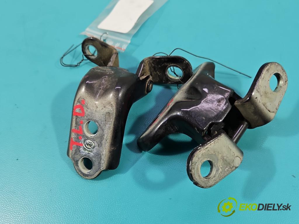 Kia Niro I 2016-2022 1.6 GDI 105 hp automatic 77 kW 1580 cm3 5- Závěs: dveře zadní levý 