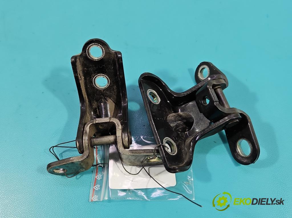 Kia Niro I 2016-2022 1.6 GDI 105 hp automatic 77 kW 1580 cm3 5- Závěs: dveře zadní levý