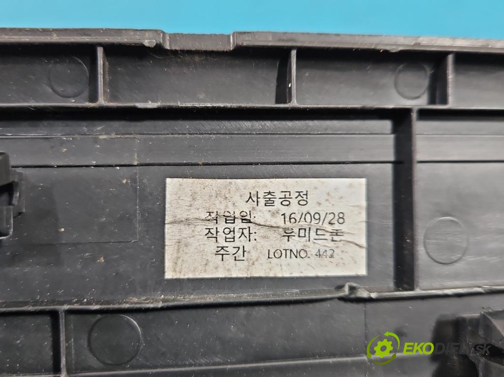 Kia Niro I 2016-2022 1.6 GDI 105 HP automatic 77 kW 1580 cm3 5- lišta karoséria: ostatné 85887-G5000