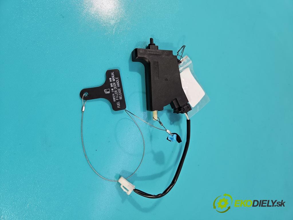 Kia Niro I 2016-2022 1.6 GDI 105 HP automatic 77 kW 1580 cm3 5- Aktuátor: papuče: nádrže palivo 