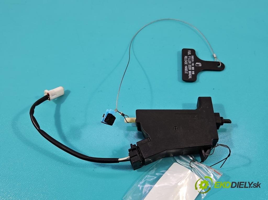 Kia Niro I 2016-2022 1.6 GDI 105 HP automatic 77 kW 1580 cm3 5- Aktuátor: papuče: nádrže palivo