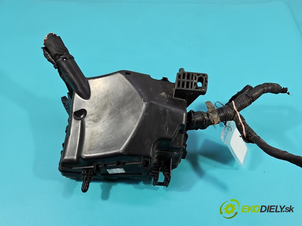 Kia Niro I 2016-2022 1.6 GDI 105 hp automatic 77 kW 1580 cm3 5- skříňka pojistková 91225-G5241 (Pojistková skříňka)