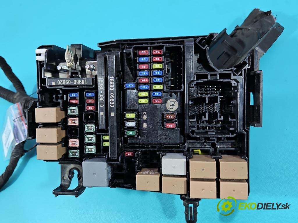 Kia Niro I 2016-2022 1.6 GDI 105 hp automatic 77 kW 1580 cm3 5- skříňka pojistková 91225-G5241 (Pojistková skříňka)