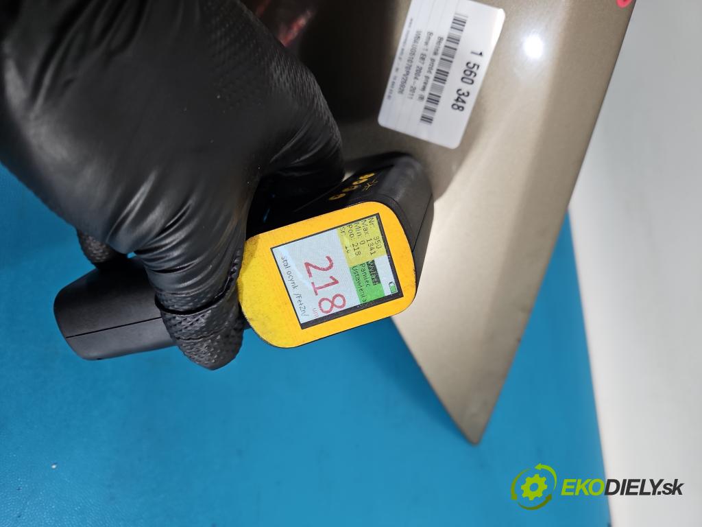 Bmw 1 E87 2004-2011 2.0d 150 HP manual 110 kW 1995 cm3 5- blatník predné pravý  (Kľučka dverí ostatné)