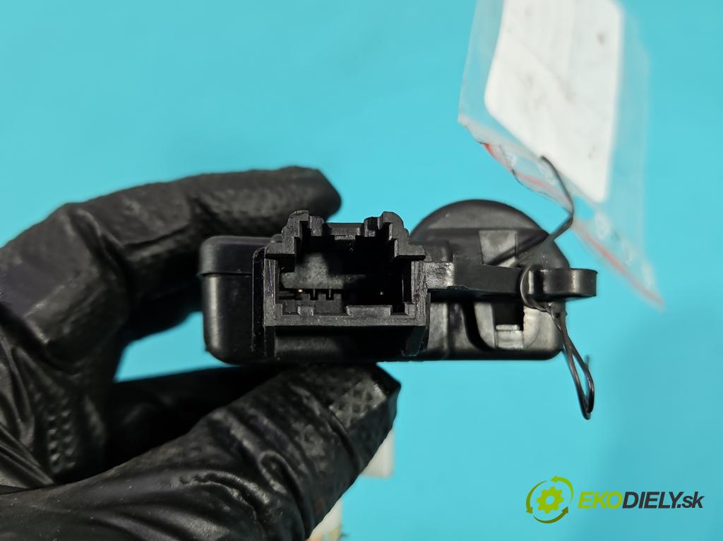 Fiat Freemont 2.0 jtd 170 hp manual 125 kW 1956 cm3 5- motorek topení AA-113800-2640