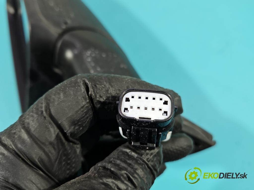 Kia Ceed II 2012-2018 1.6 crdi 128 hp manual 94 kW 1582 cm3 5- zpětné zrcátko pravé  (Klika dveří ostatní)