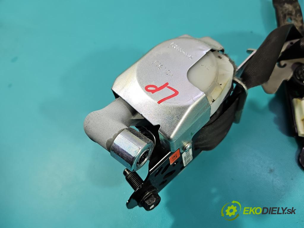 Kia Ceed II 2012-2018 1.6 crdi 128 HP manual 94 kW 1582 cm3 5- pas bezpečnosť: predné ľavý 88810-A2000