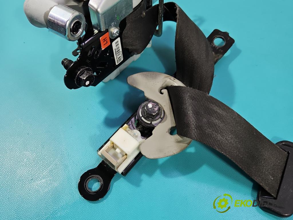 Kia Ceed II 2012-2018 1.6 crdi 128 HP manual 94 kW 1582 cm3 5- pas bezpečnosť: predné ľavý 88810-A2000