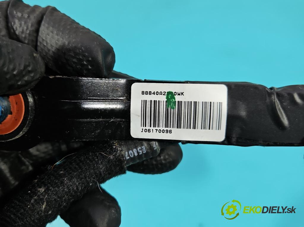 Kia Ceed II 2012-2018 1.6 crdi 128 hp manual 94 kW 1582 cm3 5- stěna bezpečnost přední pravý