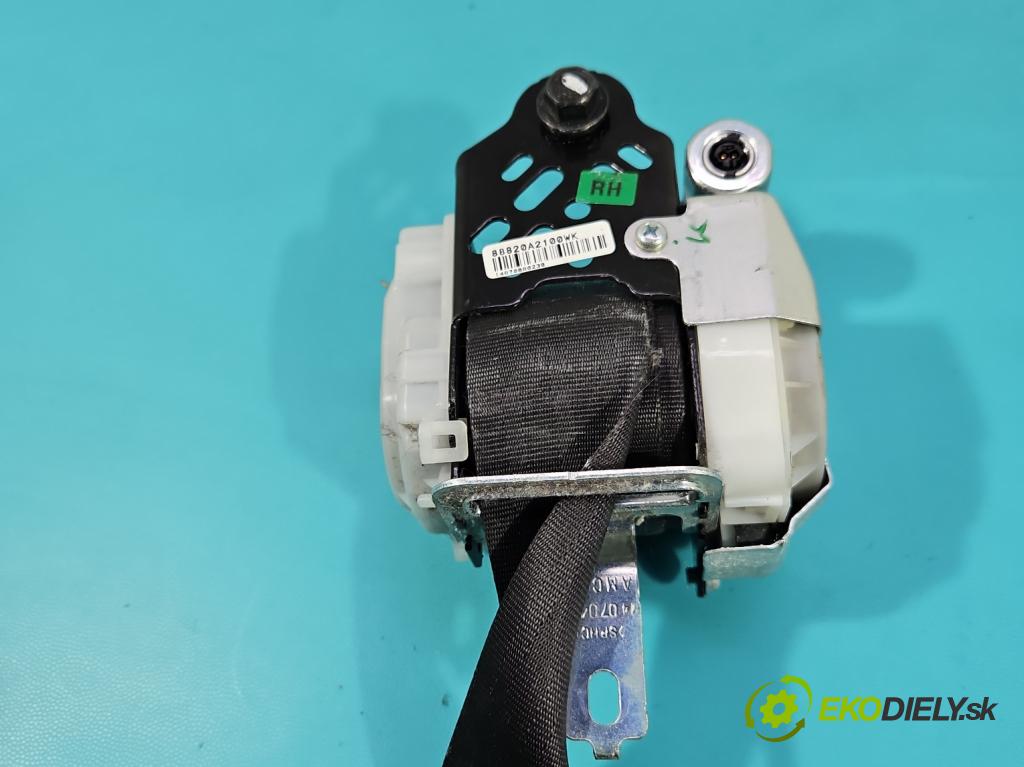 Kia Ceed II 2012-2018 1.6 crdi 128 hp manual 94 kW 1582 cm3 5- stěna bezpečnost přední pravý