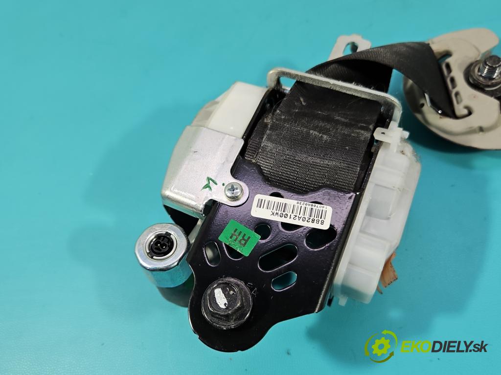 Kia Ceed II 2012-2018 1.6 crdi 128 hp manual 94 kW 1582 cm3 5- stěna bezpečnost přední pravý