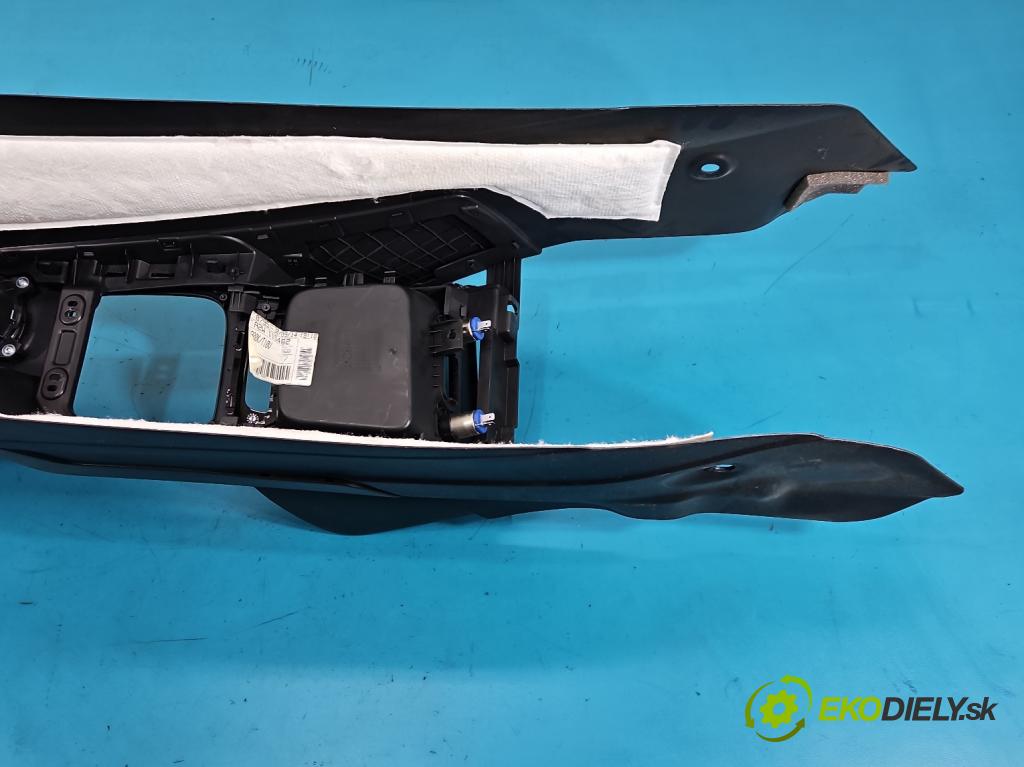 Kia Ceed II 2012-2018 1.6 crdi 128 HP manual 94 kW 1582 cm3 5- operadlo 84651-A2000 (Lakťová opierka)