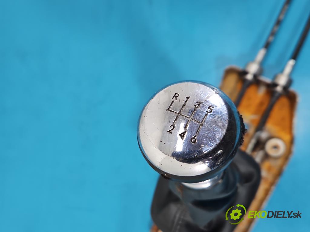 Fiat Freemont 2.0 jtd 170 hp manual 125 kW 1956 cm3 5- kulisa změny stupňová  (Řadicí páka (kulisa) )