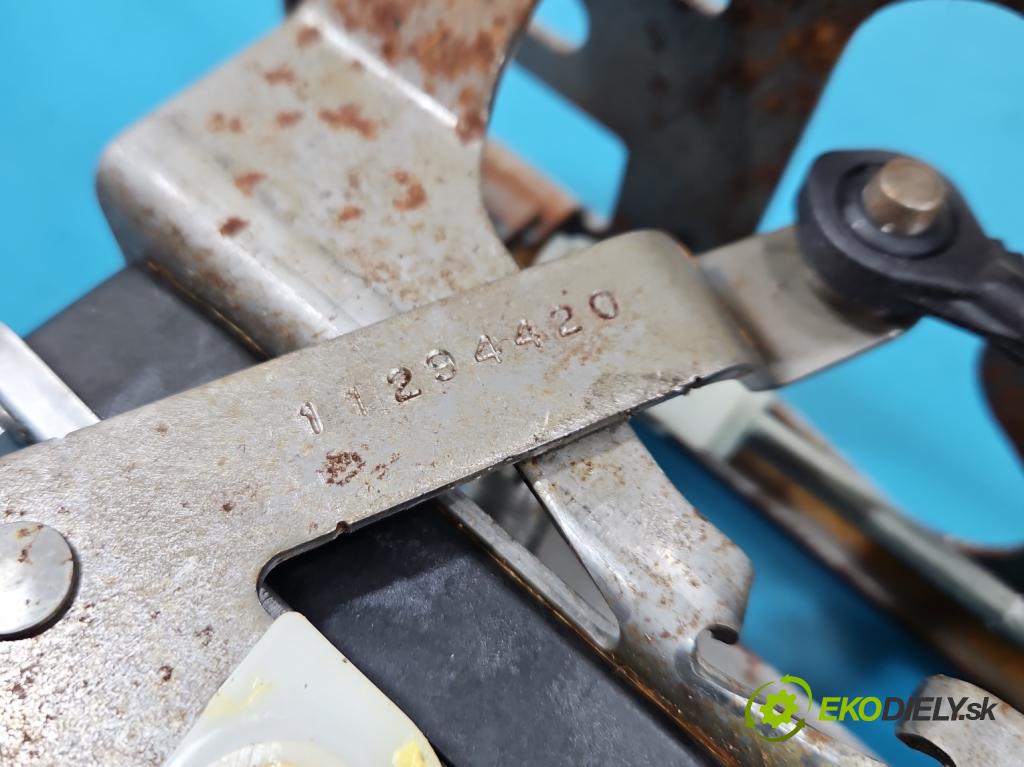 Fiat Freemont 2.0 jtd 170 hp manual 125 kW 1956 cm3 5- kulisa změny stupňová  (Řadicí páka (kulisa) )