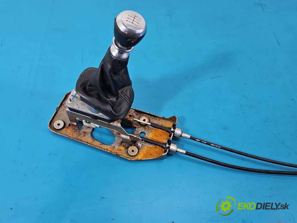 Fiat Freemont 2.0 jtd 170 hp manual 125 kW 1956 cm3 5- kulisa změny stupňová  (Řadicí páka (kulisa) )