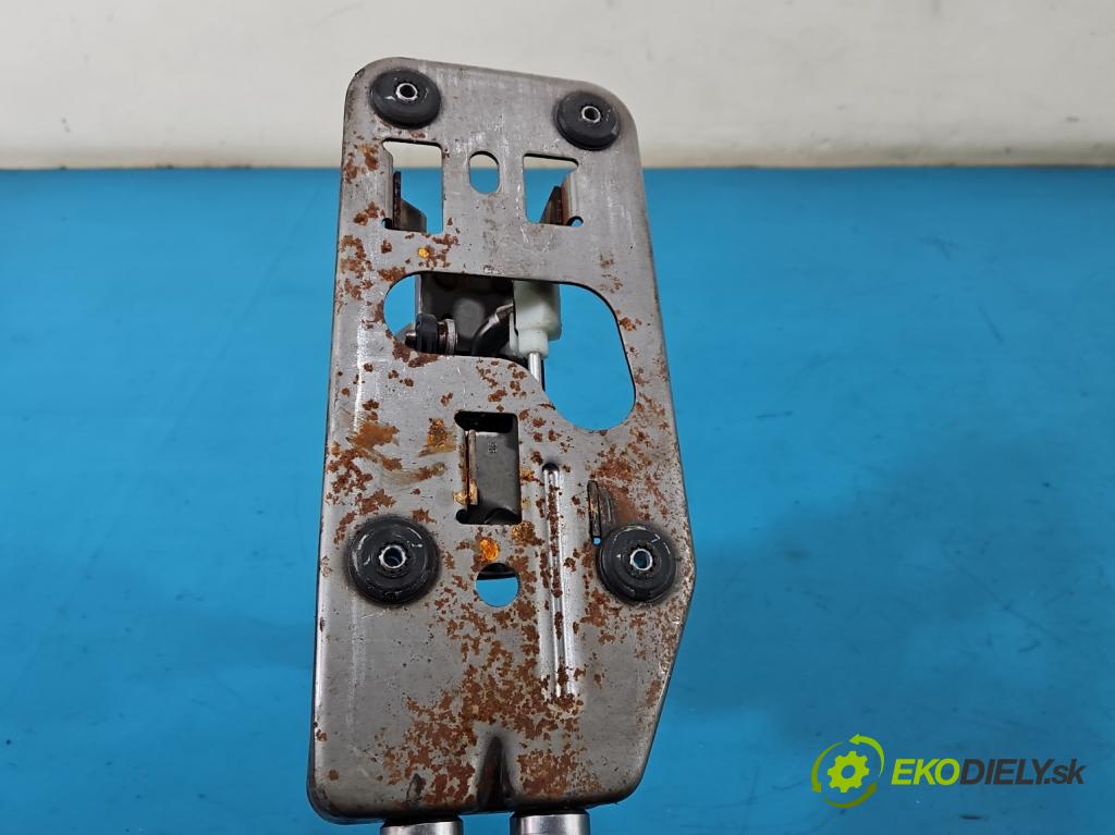 Fiat Freemont 2.0 jtd 170 hp manual 125 kW 1956 cm3 5- kulisa změny stupňová  (Řadicí páka (kulisa) )