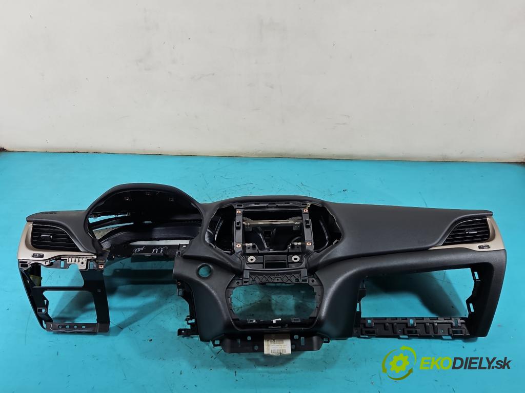 Jeep Cherokee KL 2013-2023 2.0 multijet 140 hp manual 103 kW 1956 cm3 5- kokpit,přistrojova deska 