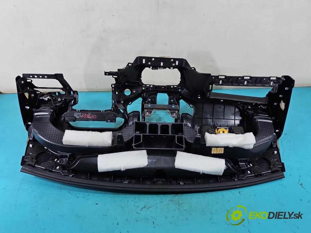 Jeep Cherokee KL 2013-2023 2.0 multijet 140 hp manual 103 kW 1956 cm3 5- kokpit,přistrojova deska