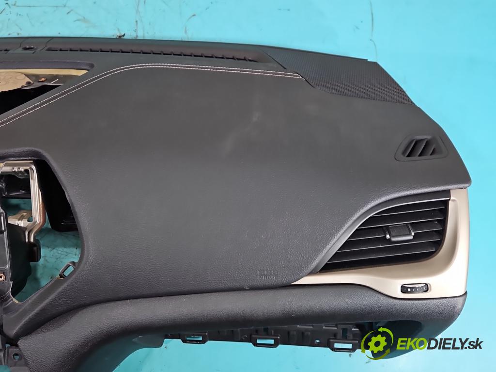 Jeep Cherokee KL 2013-2023 2.0 multijet 140 hp manual 103 kW 1956 cm3 5- kokpit,přistrojova deska