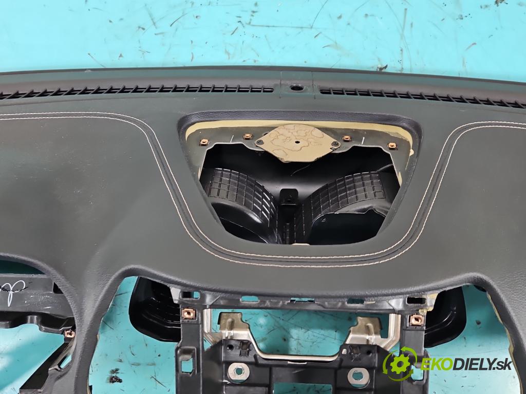 Jeep Cherokee KL 2013-2023 2.0 multijet 140 hp manual 103 kW 1956 cm3 5- kokpit,přistrojova deska