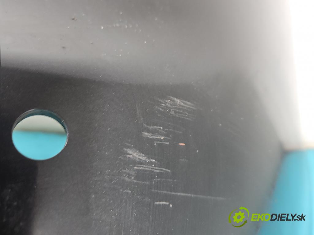 Kia Ceed II 2012-2018 1.6 crdi 128 HP manual 94 kW 1582 cm3 5- nárazník zadné  (Kľučka dverí ostatné)