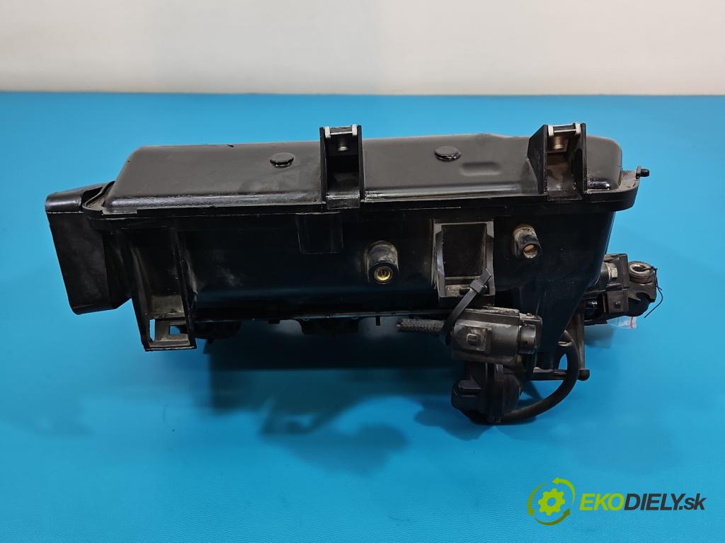 Bmw X3 E83 2003-2010 2.0d 150 hp manual 110 kW 1995 cm3 5- potrubí sací 7795393 (Sací potrubí)