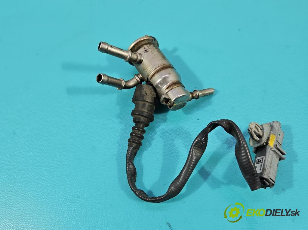 Renault Express 1.5 dci 95 HP manual 70 kW 1461 cm3 5- vstrek 208995377R (Vstrekovač paliva)