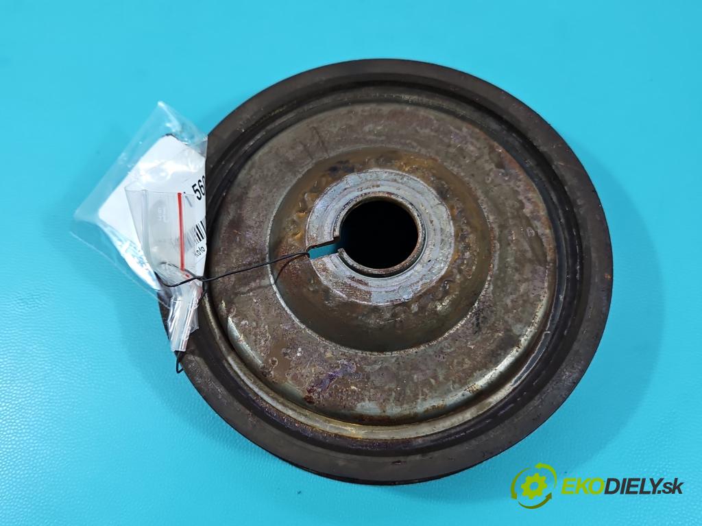 Renault Express 1.5 dci 95 HP manual 70 kW 1461 cm3 5- koleso pás: hriadele kľukovej