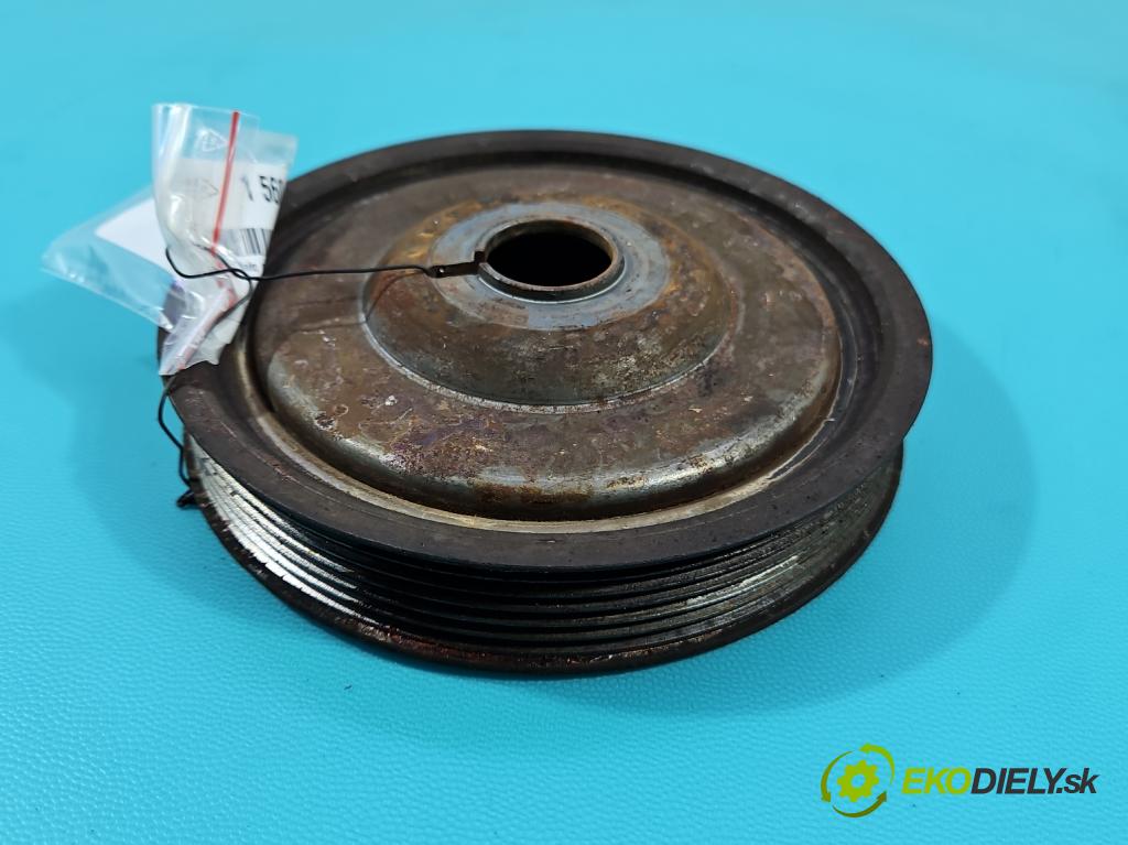 Renault Express 1.5 dci 95 HP manual 70 kW 1461 cm3 5- koleso pás: hriadele kľukovej 