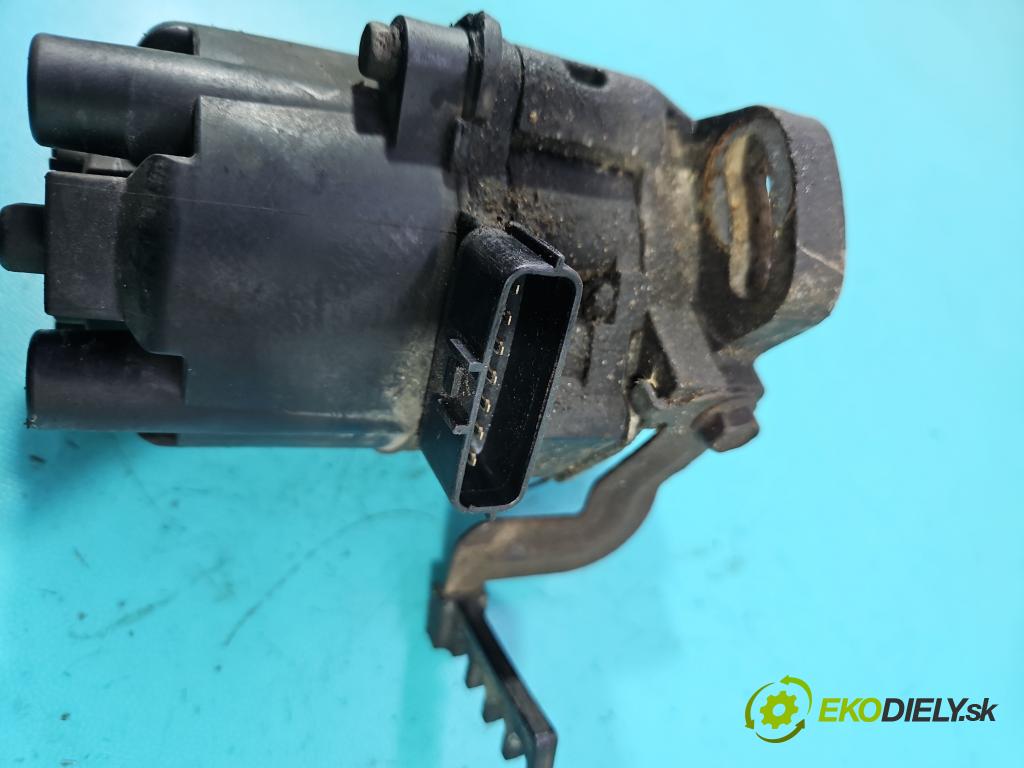 Mitsubishi Space star 1.3 16V 86 HP manual 63 kW 1299 cm3 5- rozdeľovač T2T61171 (Rozdeľovač)