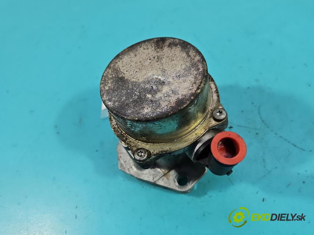 Renault Express 1.5 dci 95 HP manual 70 kW 1461 cm3 5- čerpadlo rotačný 146502327R