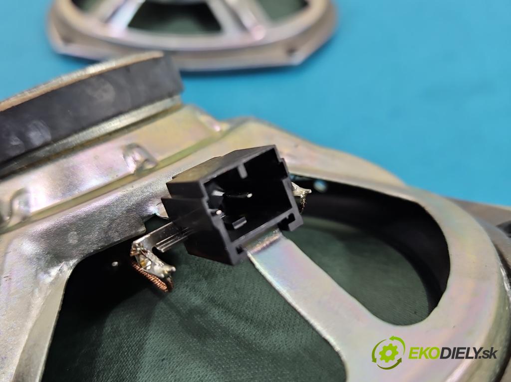 Fiat Freemont 2.0 jtd 170 hp manual 125 kW 1956 cm3 5- reproduktory komplet 05091019AB