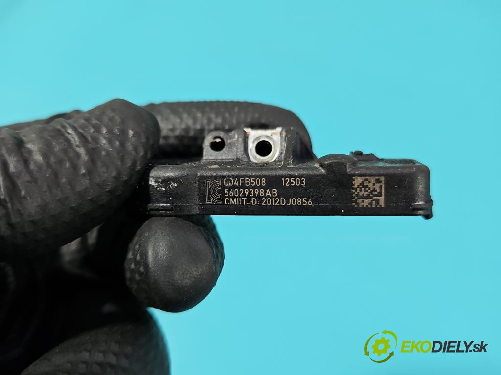 Fiat Freemont 2.0 jtd 170 hp manual 125 kW 1956 cm3 5- snímač tlaku pneumatika 56029398AB (Snímač tlaku v pneumatice)