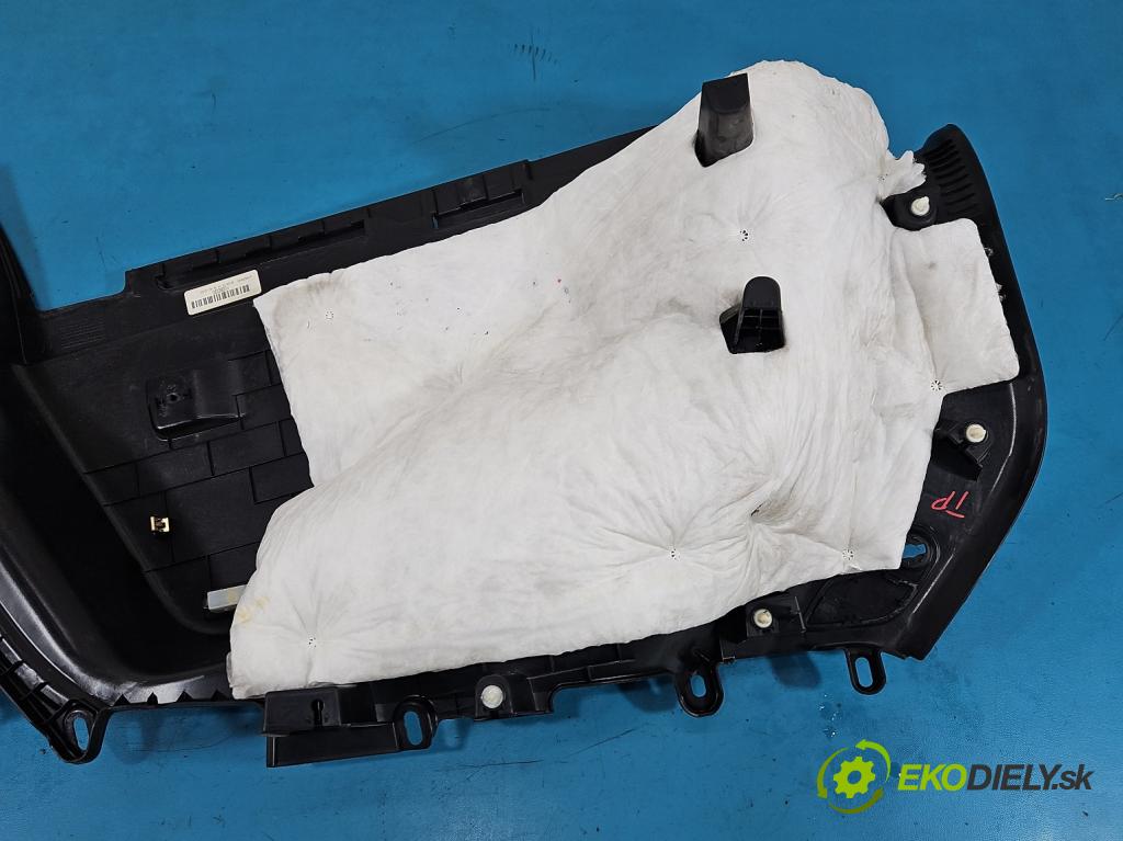 Jeep Cherokee KL 2013-2023 2.0 multijet 140 hp manual 103 kW 1956 cm3 5- Tapacír: kufra: pravé 1UD08TRMAB