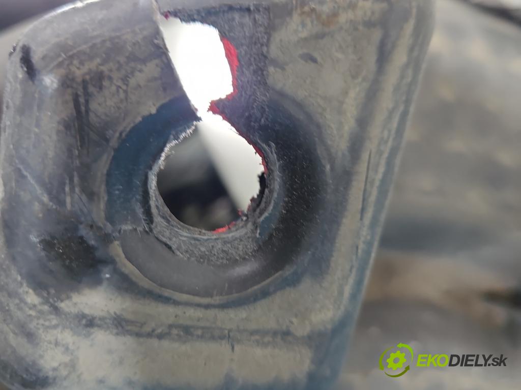 Fiat Freemont 2.0 jtd 170 HP manual 125 kW 1956 cm3 5- kryt kolesa ozubeného 05178181AB