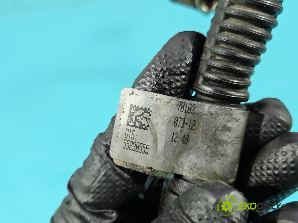 Fiat Freemont 2.0 jtd 170 HP manual 125 kW 1956 cm3 5- rúrka systému chladenia 55230555