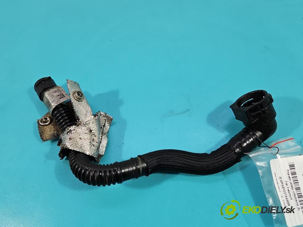 Fiat Freemont 2.0 jtd 170 HP manual 125 kW 1956 cm3 5- rúrka systému chladenia 55230555