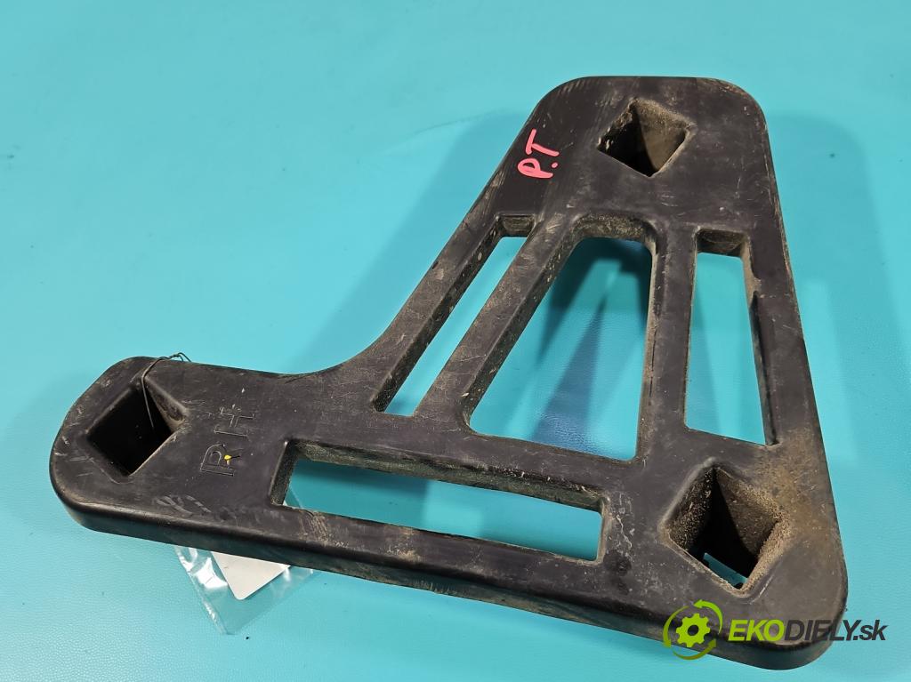 Kia Ceed II 2012-2018 1.6 crdi 128 HP manual 94 kW 1582 cm3 5- Boty: nárazník zadné pravý 88624-A2210