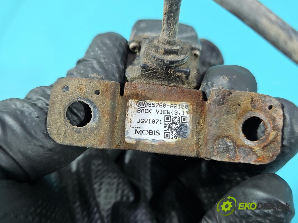 Kia Ceed II 2012-2018 1.6 crdi 128 HP manual 94 kW 1582 cm3 5- Kamera cúvania 95760-A2100