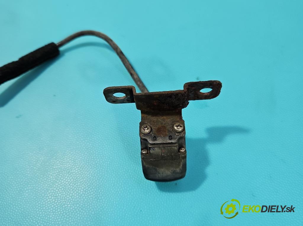 Kia Ceed II 2012-2018 1.6 crdi 128 HP manual 94 kW 1582 cm3 5- Kamera cúvania 95760-A2100