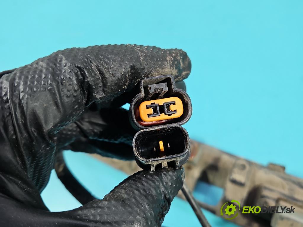 Kia Ceed II 2012-2018 1.6 crdi 128 HP manual 94 kW 1582 cm3 5- podsvietenie 87312-A2250