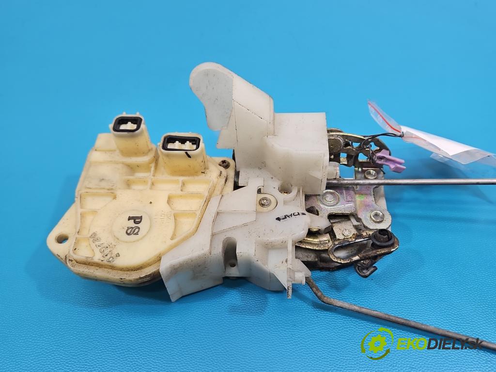 Honda Stream 2.0 16V 156 HP manual 115 kW 1998 cm3 5- zámok predné ľavý