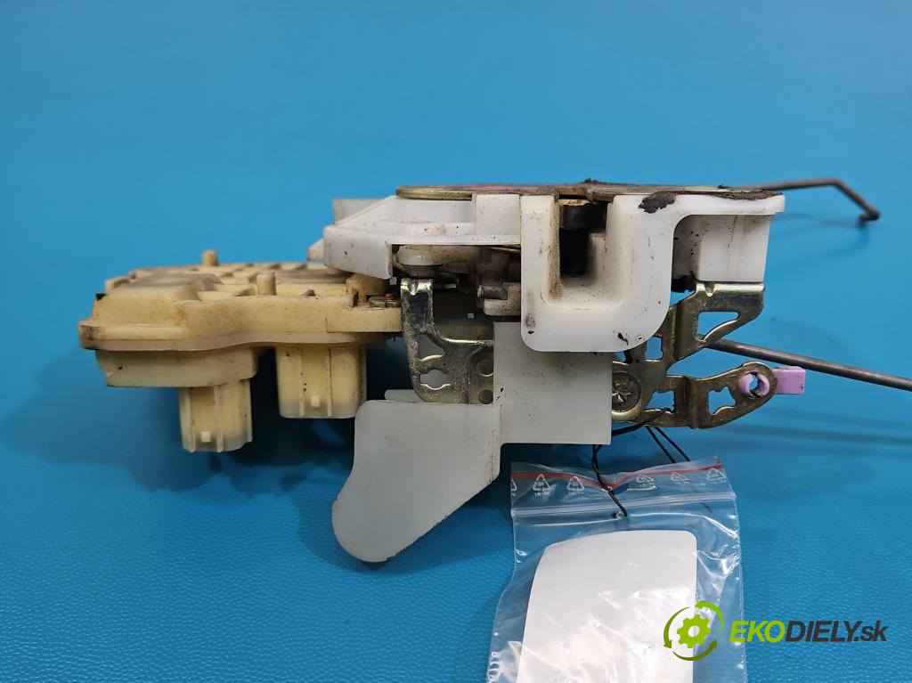 Honda Stream 2.0 16V 156 HP manual 115 kW 1998 cm3 5- zámok predné ľavý