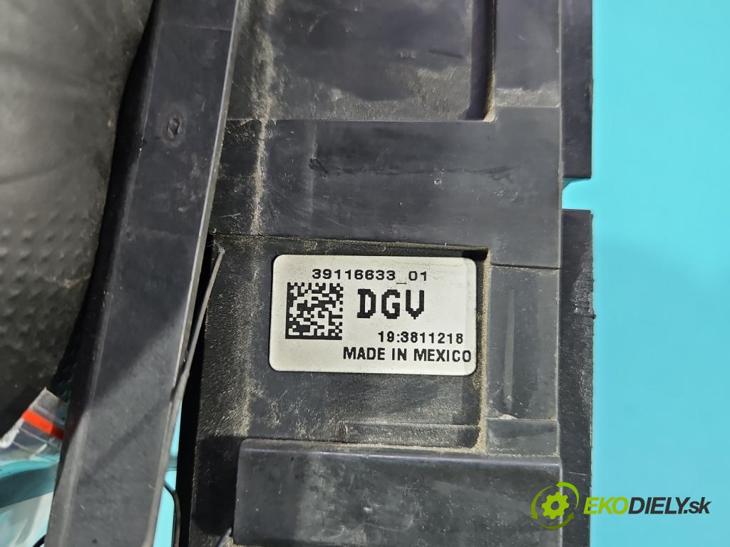 Opel Insignia B 2017-2022 2.0 T 260 HP automatic 191 kW 1998 cm3 5- skrinka poistka 39116633 (Poistková skrinka)