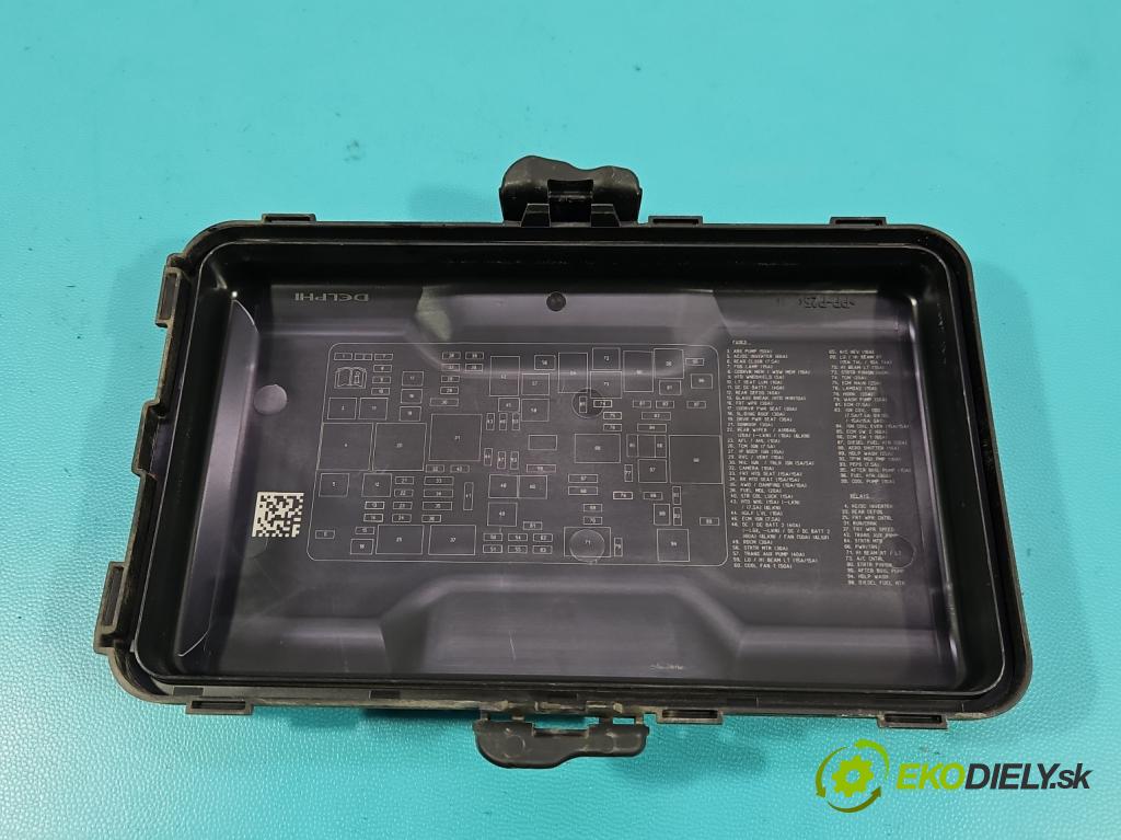 Opel Insignia B 2017-2022 2.0 T 260 HP automatic 191 kW 1998 cm3 5- skrinka poistka 39116633 (Poistková skrinka)