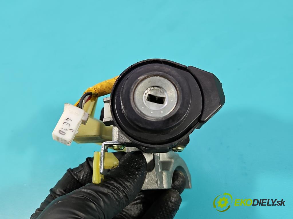 Kia Ceed II 2012-2018 1.6 crdi 128 hp manual 94 kW 1582 cm3 5- spínací skříňka  (Spínací skříňka)